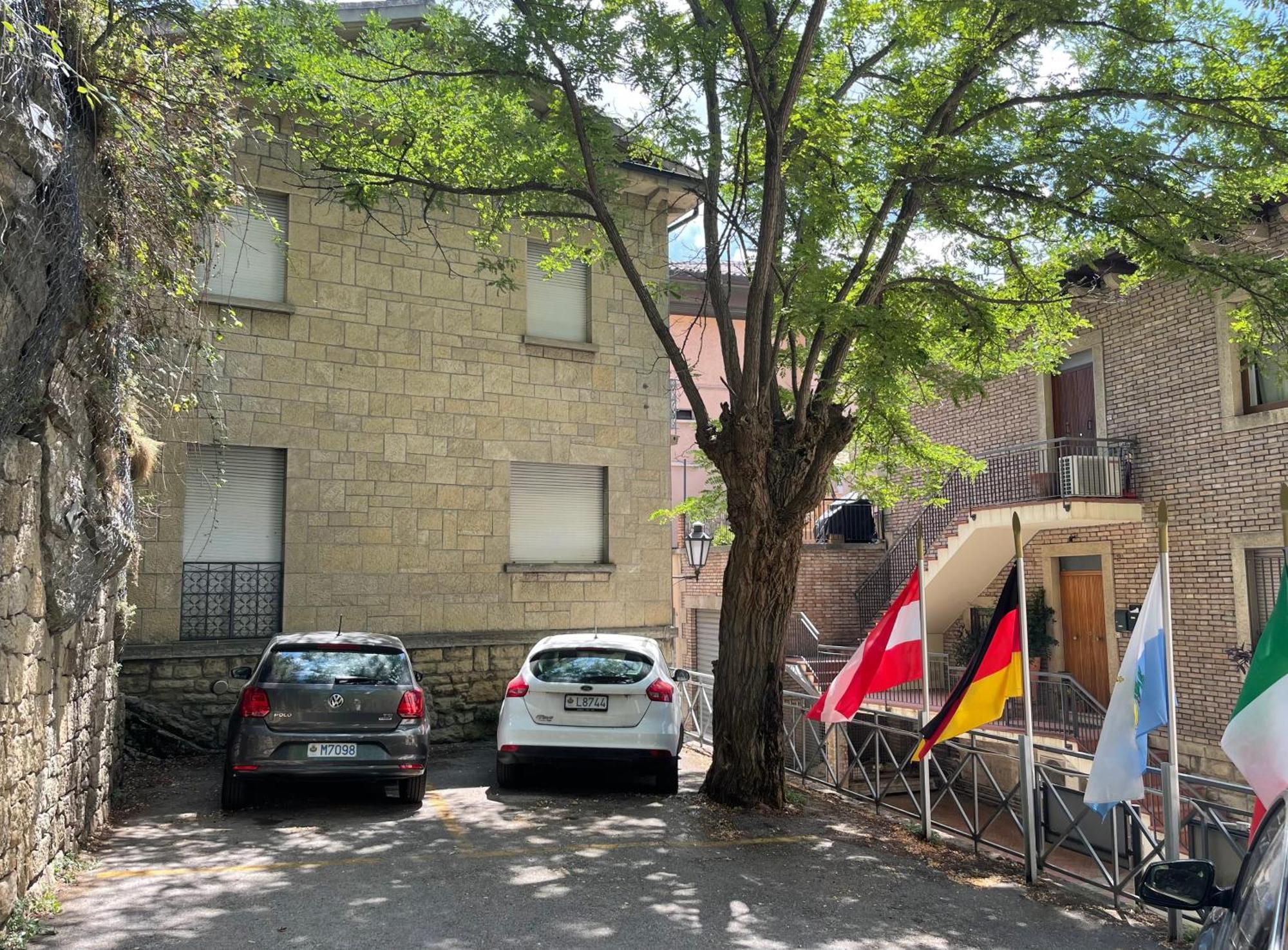 La Famosa Dimora Ambasciatore San Marino Bagian luar foto