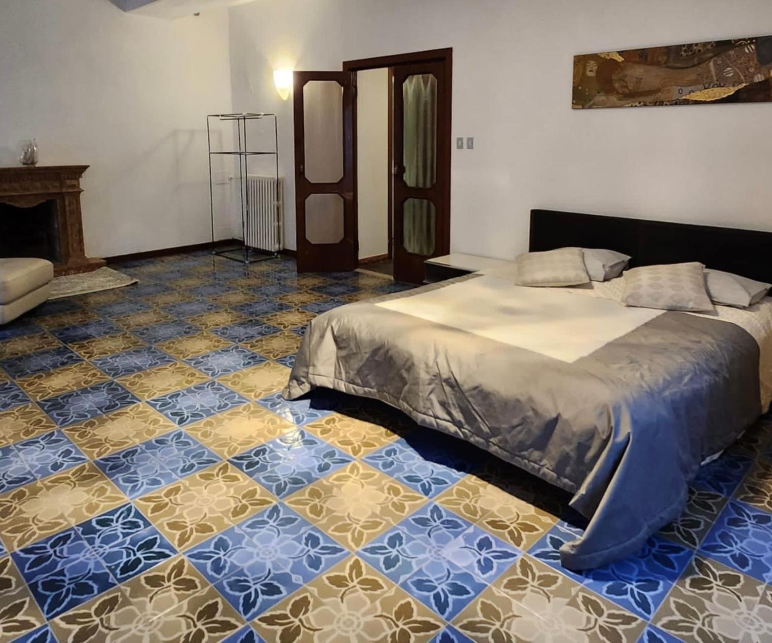 La Famosa Dimora Ambasciatore San Marino Bagian luar foto