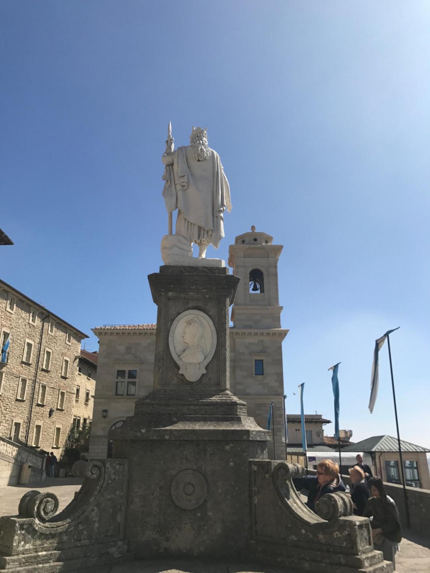 La Famosa Dimora Ambasciatore San Marino Bagian luar foto